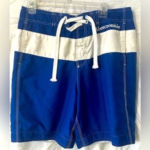 Abercrombie & Fitch board shorts blue and white size M